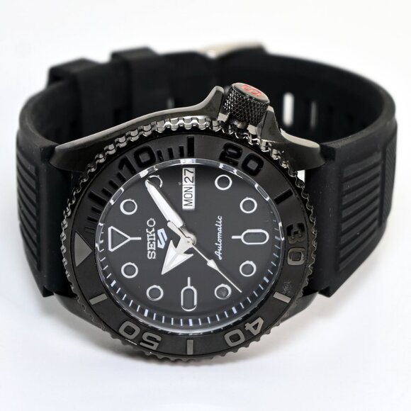 Custom SeikoMod SKX Style 40mm Black dial NH35 Automatic Movement NEW Waterproof - Picture 4 of 7
